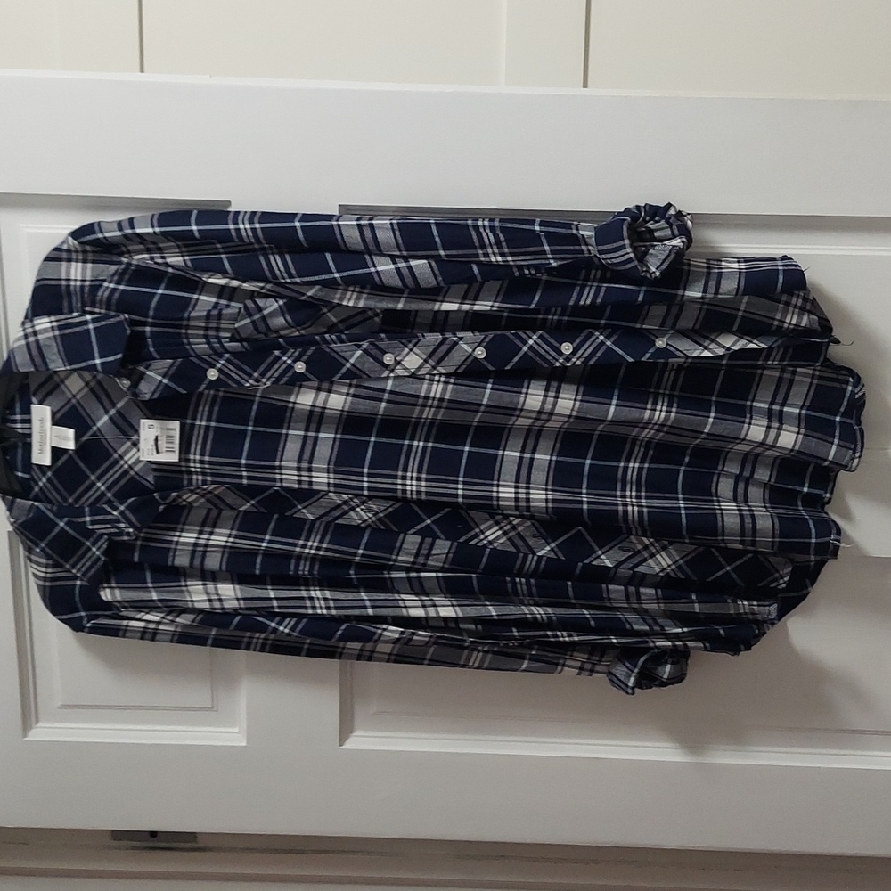 Motherhood maternity button down